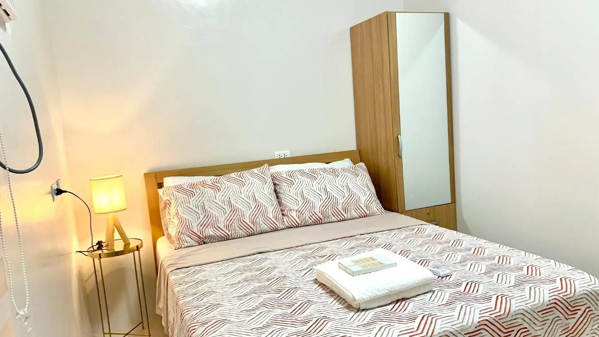 Semesterbostad Panglao-Island Condo Unit Rental Dauis