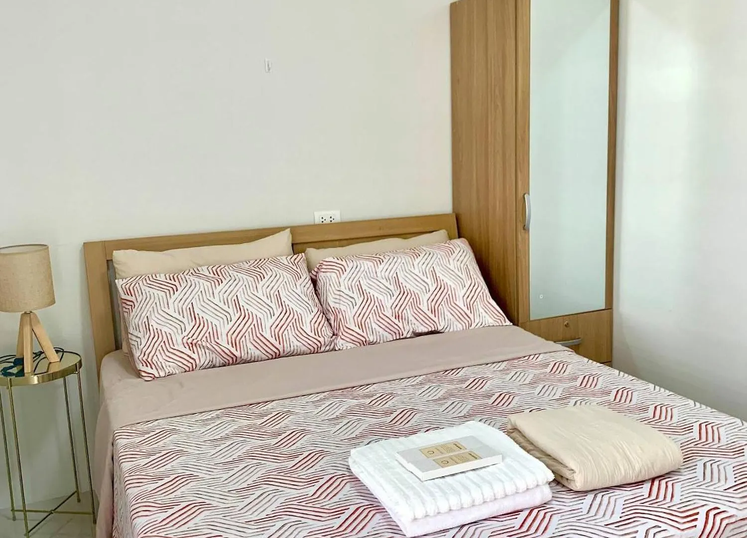 Panglao-Island Condo Unit Rental Dauis Semesterbostad